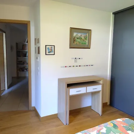 Modern - 2 Bedrooms
