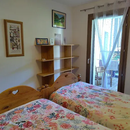 Modern - 2 Bedrooms شقة